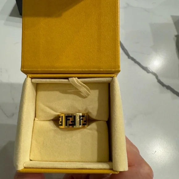 Fendi forever ring - Picture 5 of 8